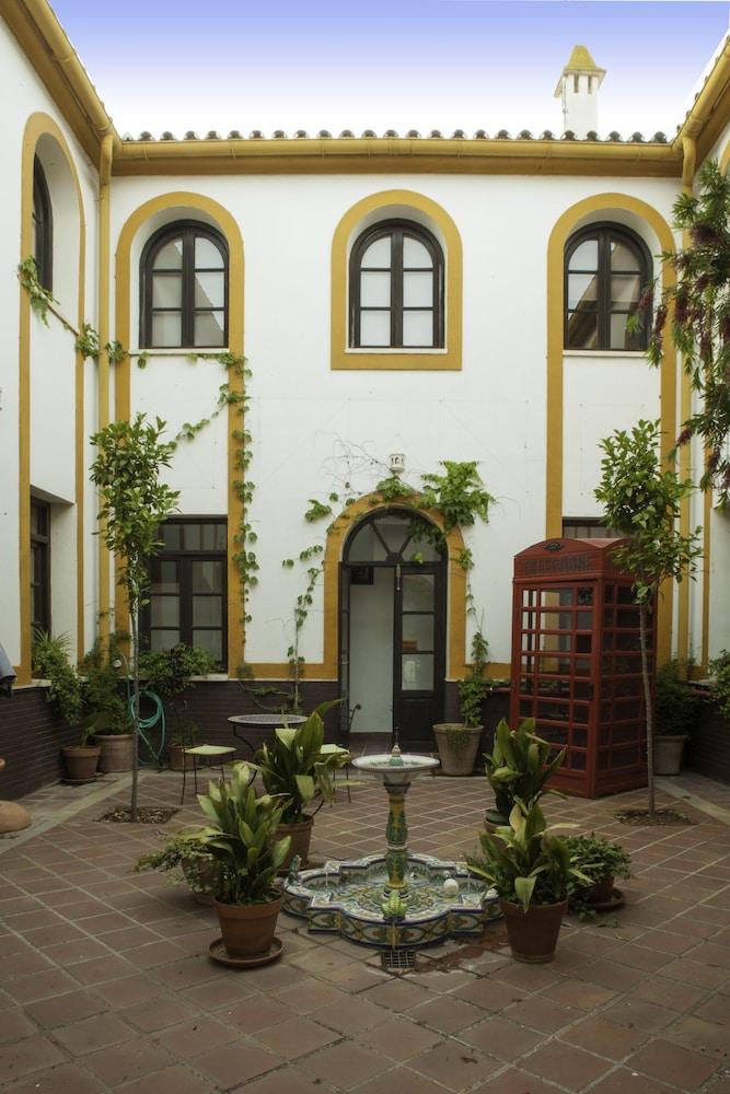 Cerro De Hijar Hotel