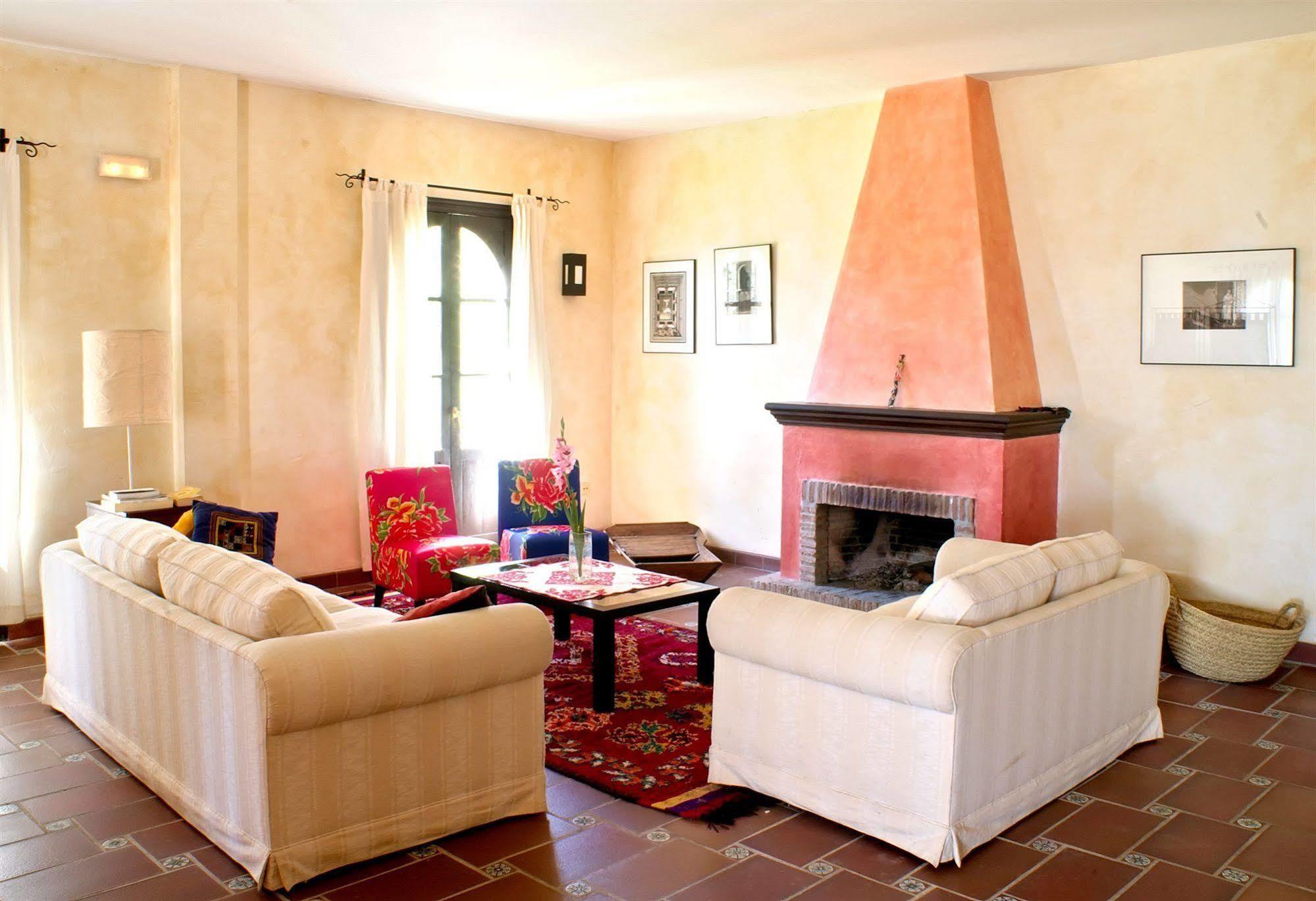 Hotel Cerro De Hijar 3*